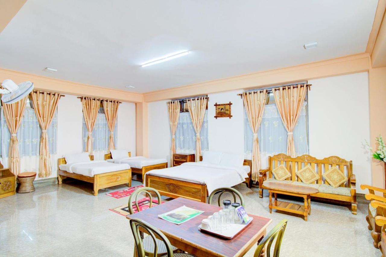 Capital O 79144 Coniferous Resort 乞拉朋齐 外观 照片
