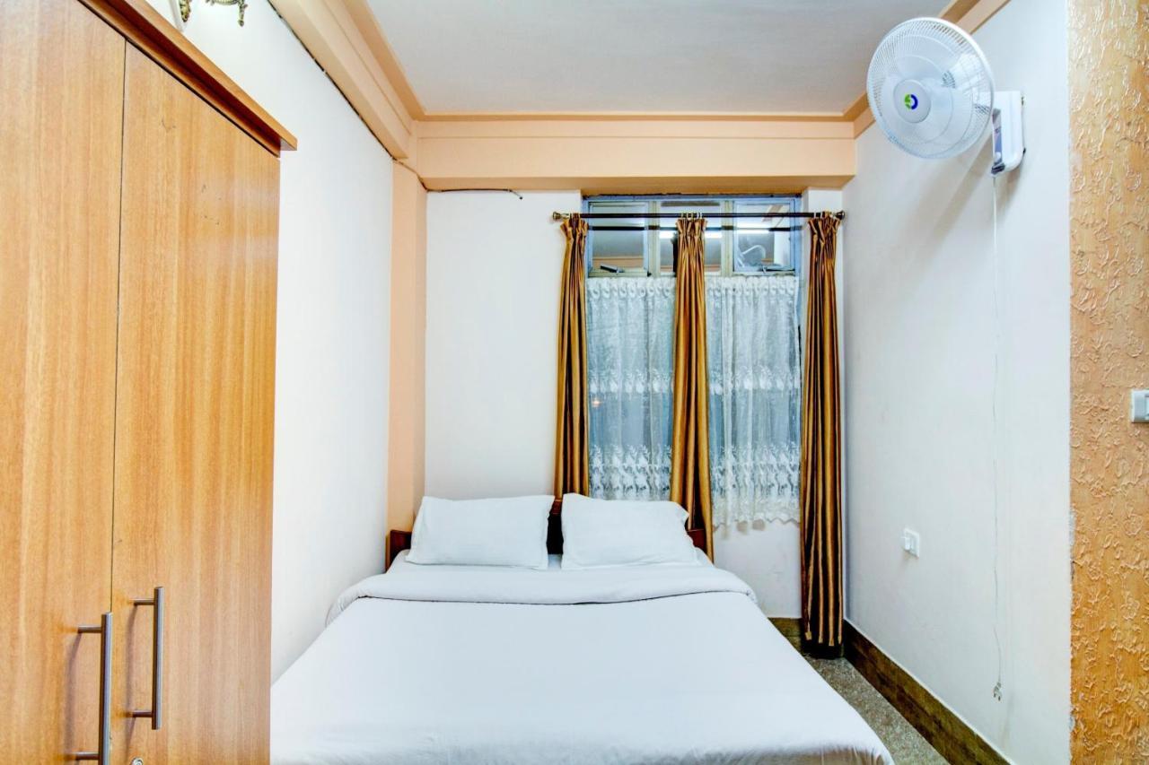 Capital O 79144 Coniferous Resort 乞拉朋齐 外观 照片
